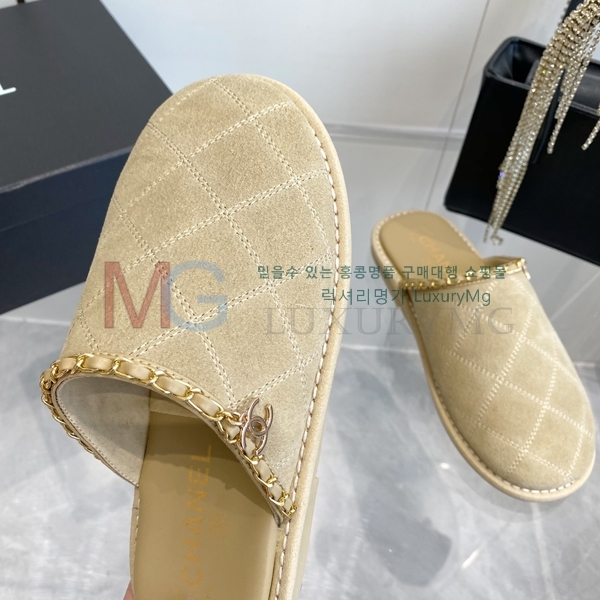 *   CH389953-3