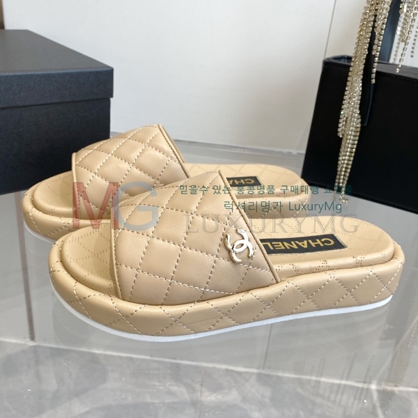 *   CH389952