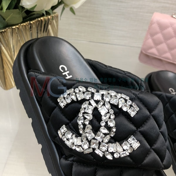 *   CH64152-4