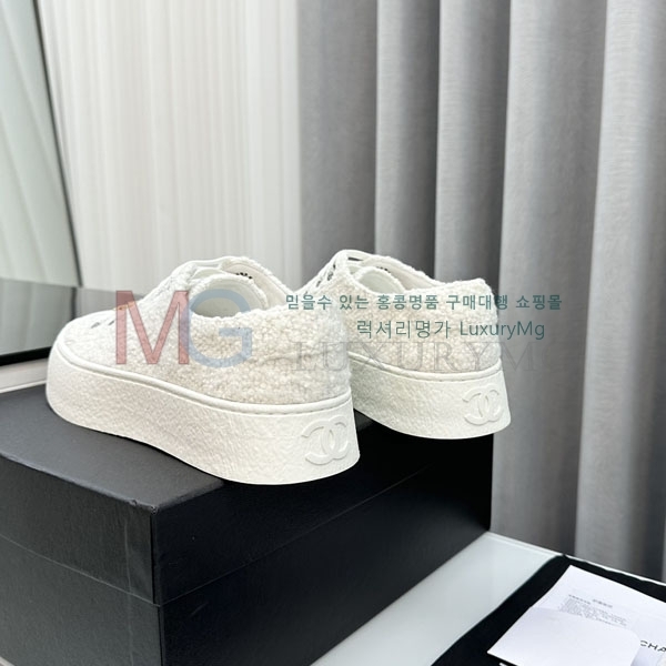 *  Ŀ CH761240-1