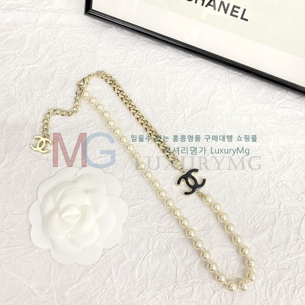 *  G12251406