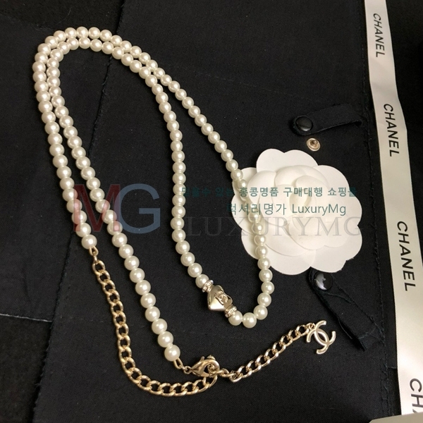 *  G1225993