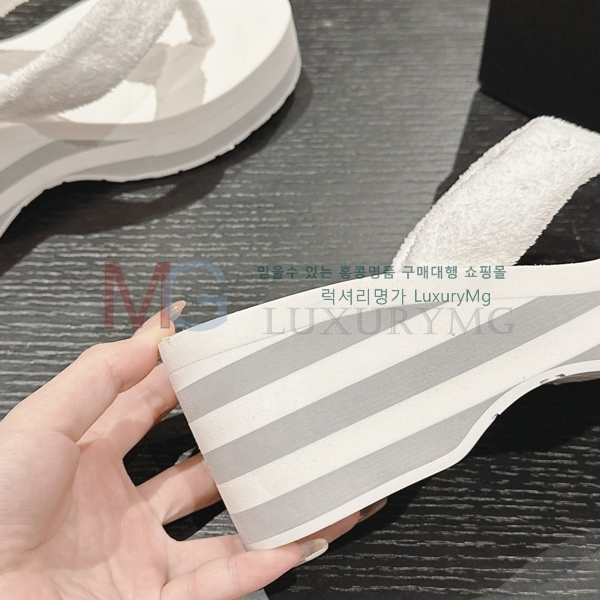 *   KX681525-4