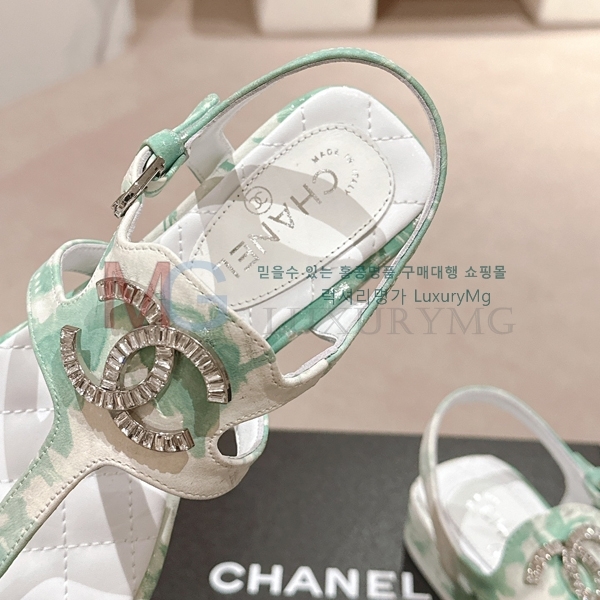*  KX681532-4
