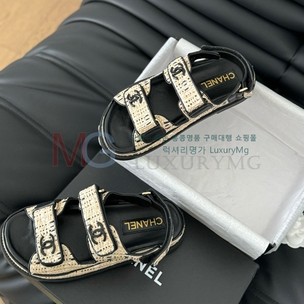*   KX055786