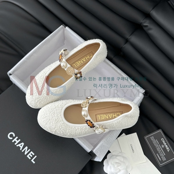*  ÷ CH700029-1