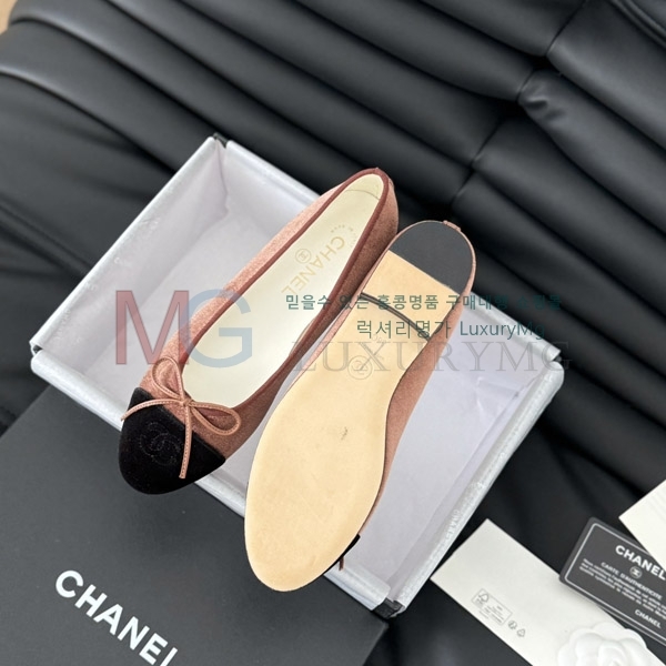 *  ÷ CH700028-6
