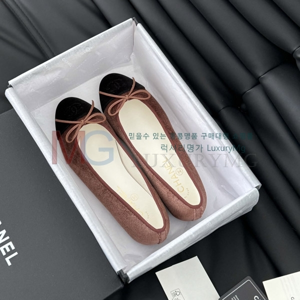 *  ÷ CH700028-6