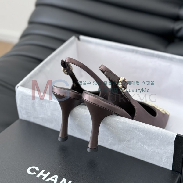 *    CH700027-2