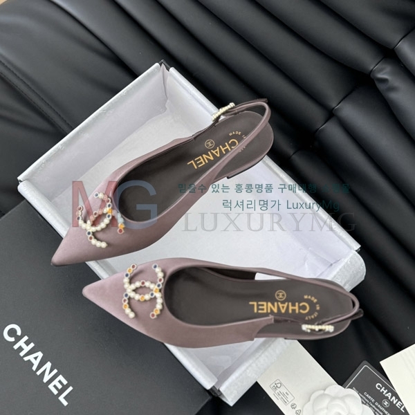 *  ÷ CH700026-2