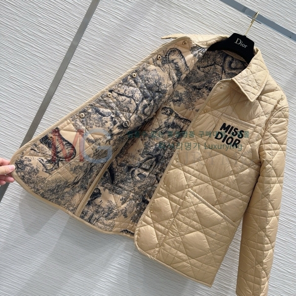   淮 е DR995524-3
