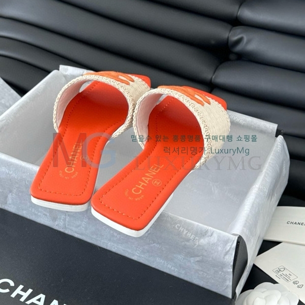  * 25C  CH545582