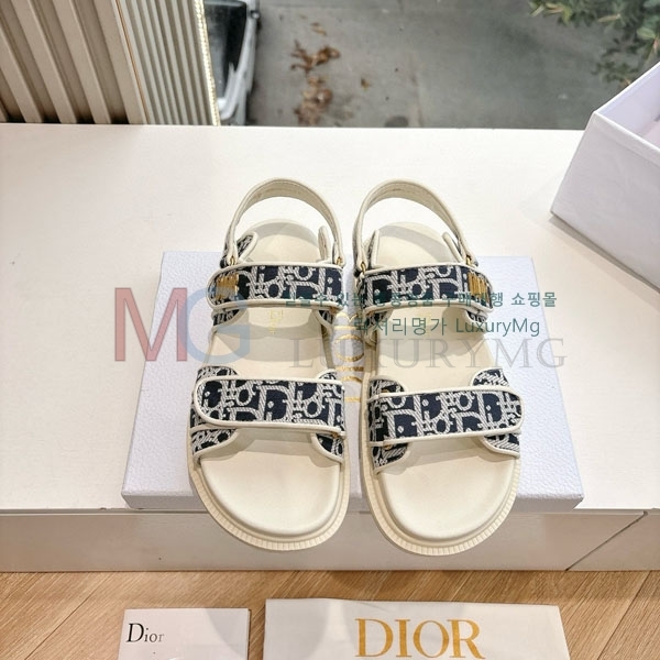   DI650033