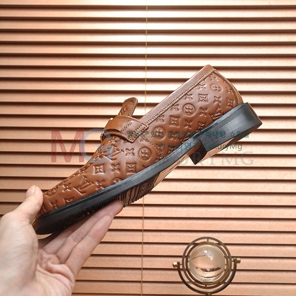 ̺  屸 LV880691
