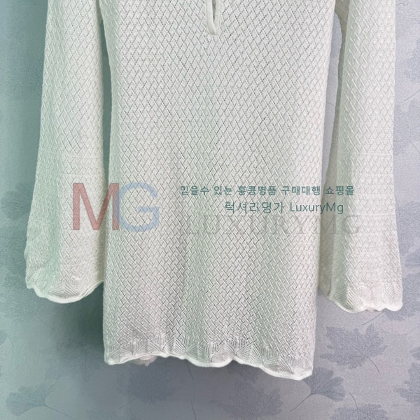   ǽ CE682584