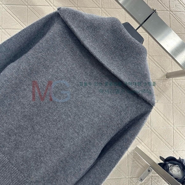  ̿̿  MIU551740-1