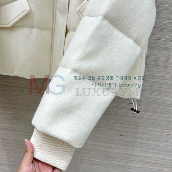 ���� �η�**�� �ٿ� �е� LP2312055-4