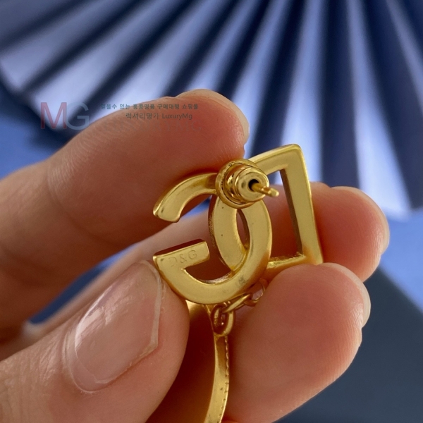 üذٳ Ͱ DG231044-4