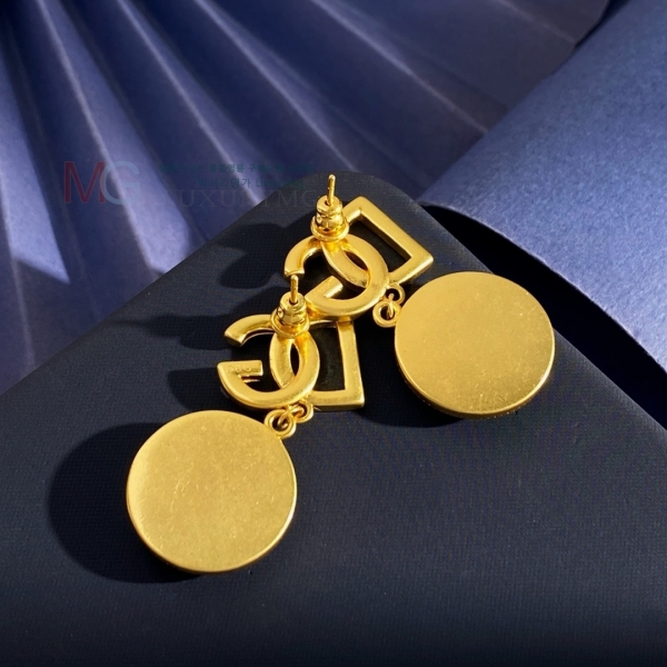 üذٳ Ͱ DG231044-4