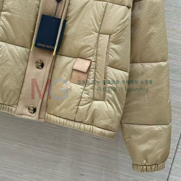 ���� ���̺��� �ٿ� �е� LV3645658-2