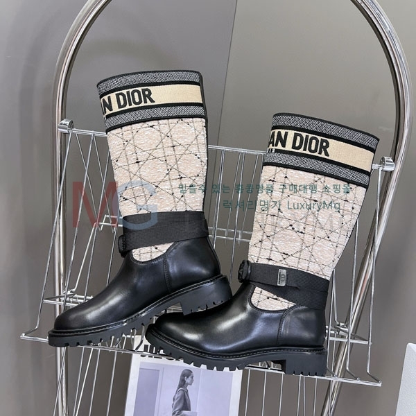    DR788904