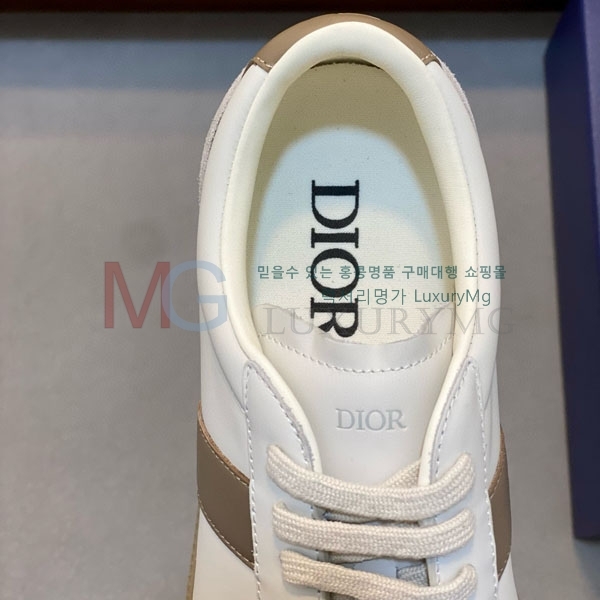   Ŀ D999065-2