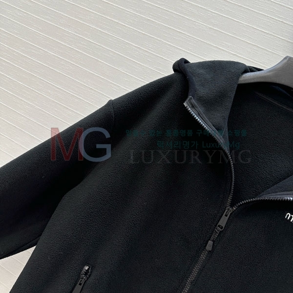  ̿̿  MIU245645-5