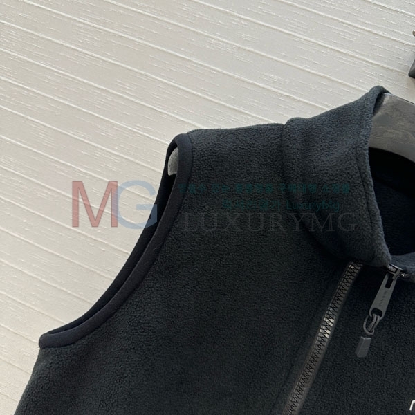  ̿̿   MIU245645-6