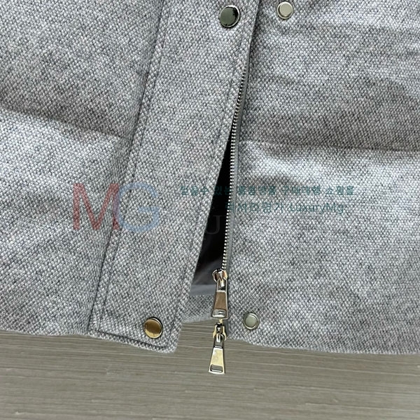 ���� �η�**�� �ٿ� �е� LP297876-6