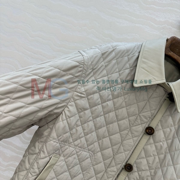 ���� �η�**�� �е� ���� LP297876-11