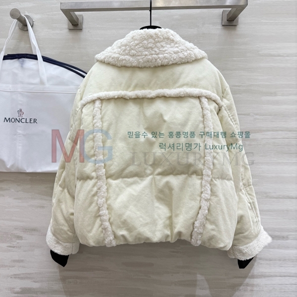 ���� ��**�� �ٿ� �е� 8369586-1