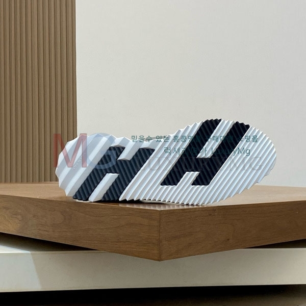 ���� �����޽� ����Ŀ�� W82220-2