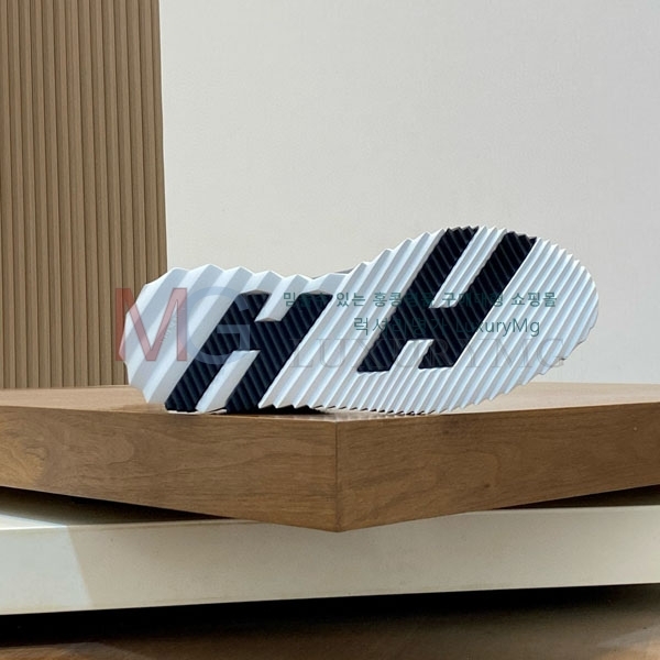 ���� �����޽� ����Ŀ�� W82220-3