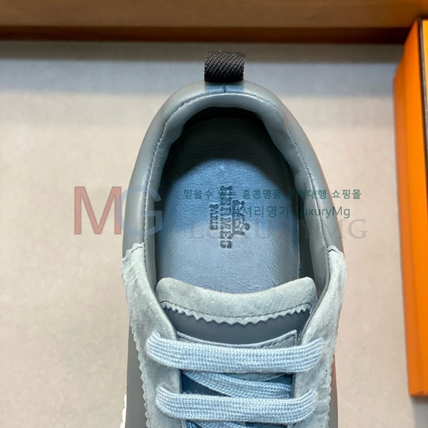 ���� �����޽� ����Ŀ�� W82220-4