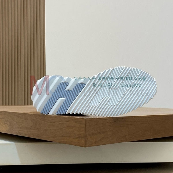 ���� �����޽� ����Ŀ�� W82220-6