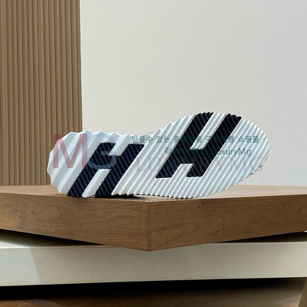 ���� �����޽� ����Ŀ�� W82220-9