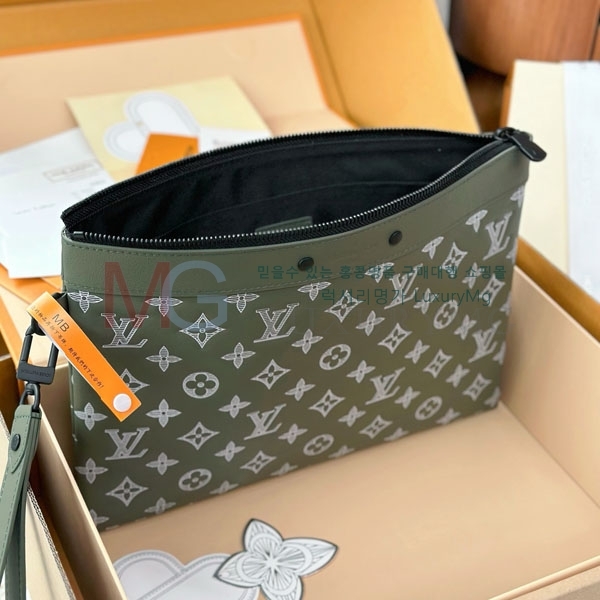 ̺ Ʈ  Ŀġ M81570-301