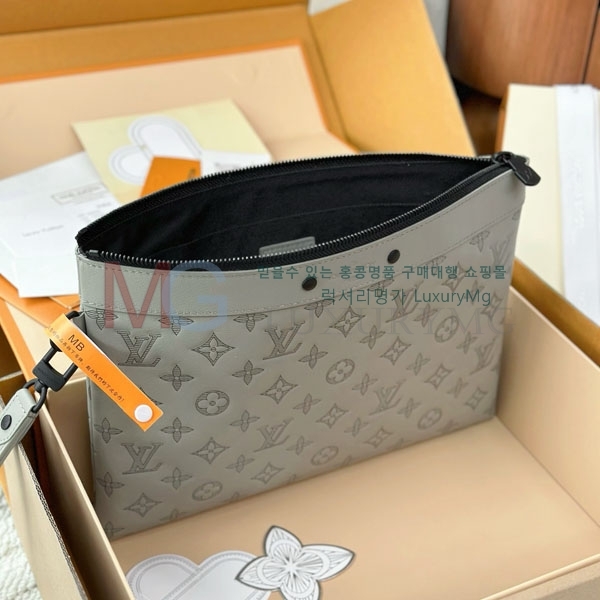 ̺ Ʈ  Ŀġ M81570-302