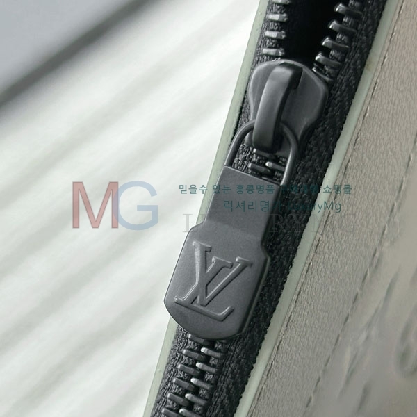 ̺ Ʈ  Ŀġ M81570-302