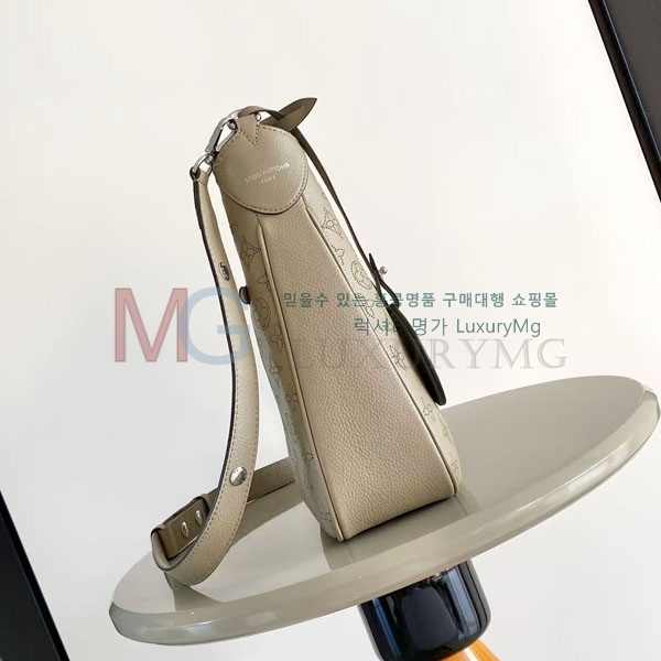 ̺   MM  M14617-1