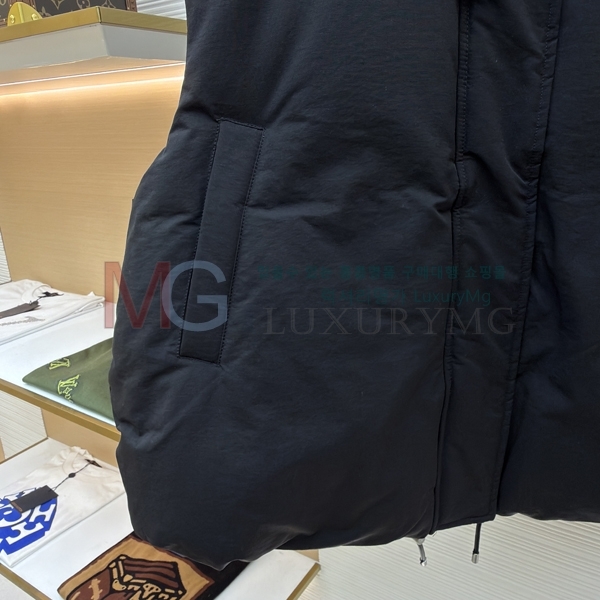  ο ٿ е  LW1761418-1