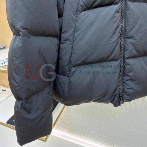  ĳٱ ٿ е CG2306863-1