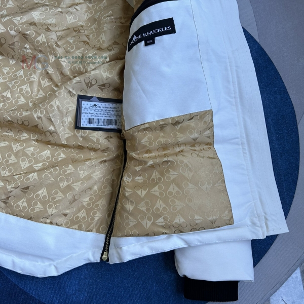  Ŭ ٿ е M68K2110252-3