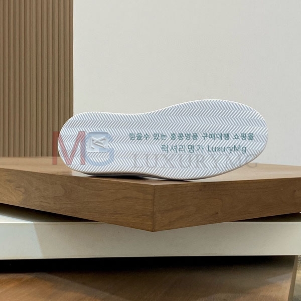 ���� ���̺��� ����Ŀ�� LV660870-2