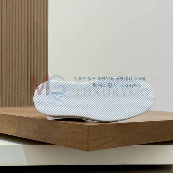 ���� ���̺��� ����Ŀ�� LV660870-1