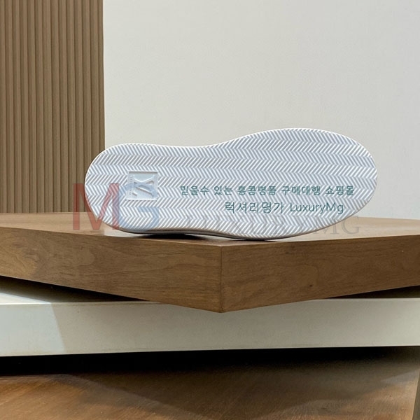 ���� ���̺��� ����Ŀ�� LV660870-3