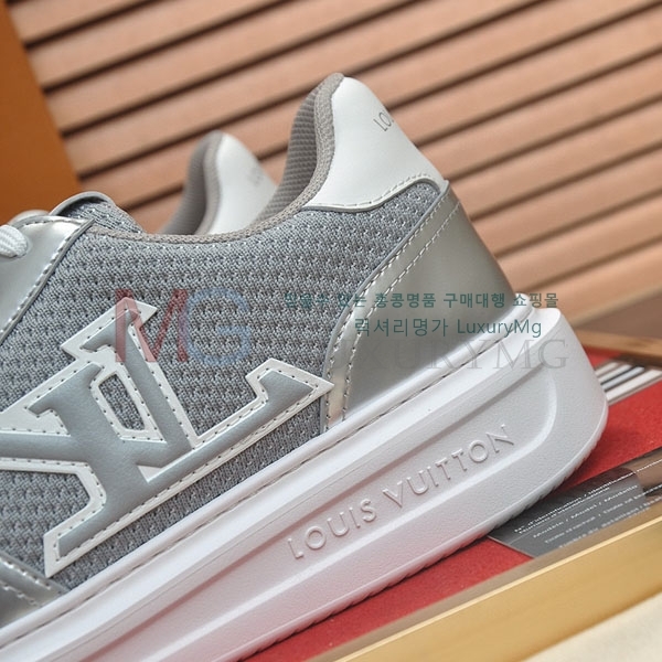 ���� ���̺��� ����Ŀ�� LV665503-4