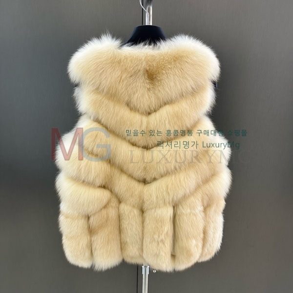   þ    DO8234077-3