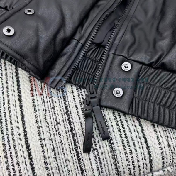  ũ Ʃ е  AU2346360-1