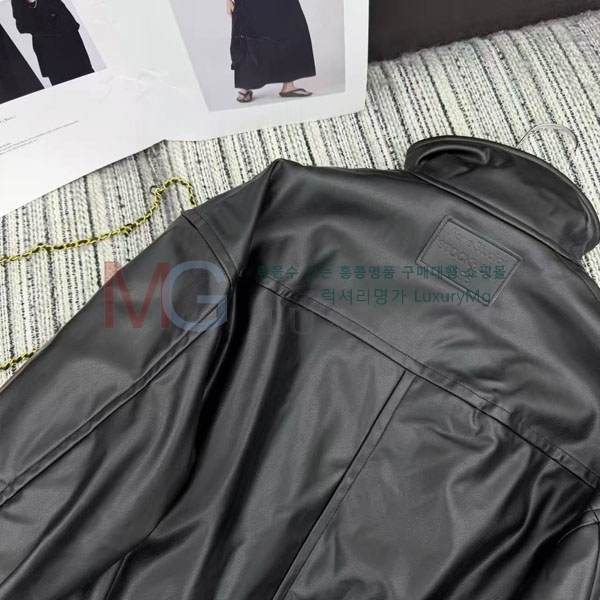  ũ Ʃ е  AU2346360-1